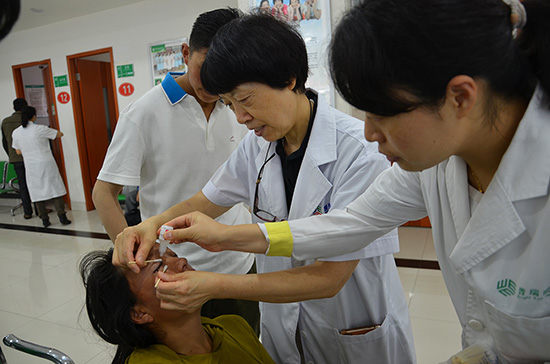 8名西藏眼病兒童完成返藏